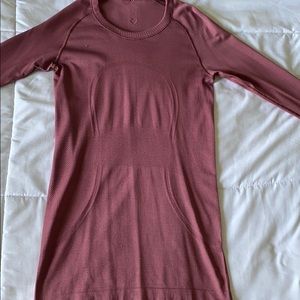 Mauve lululemon swiftly tech long sleeve